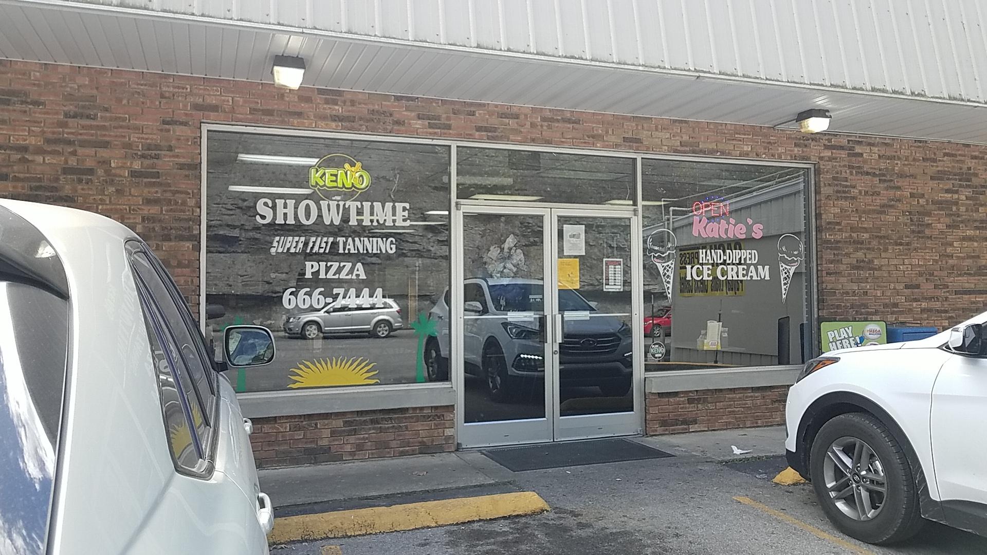 Showtime Pizza And Tanning Menu image 4